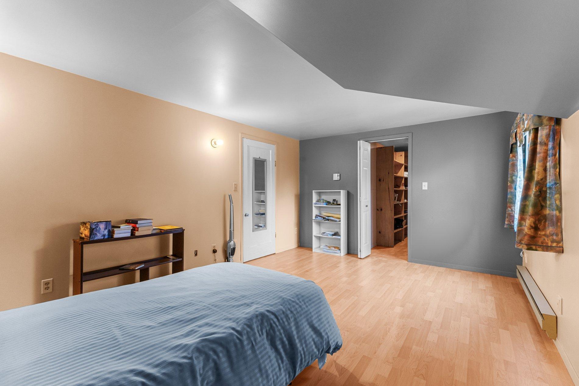 









42


Av. Bélanger

,
Montréal (LaSalle),




QC
H8R3K6

