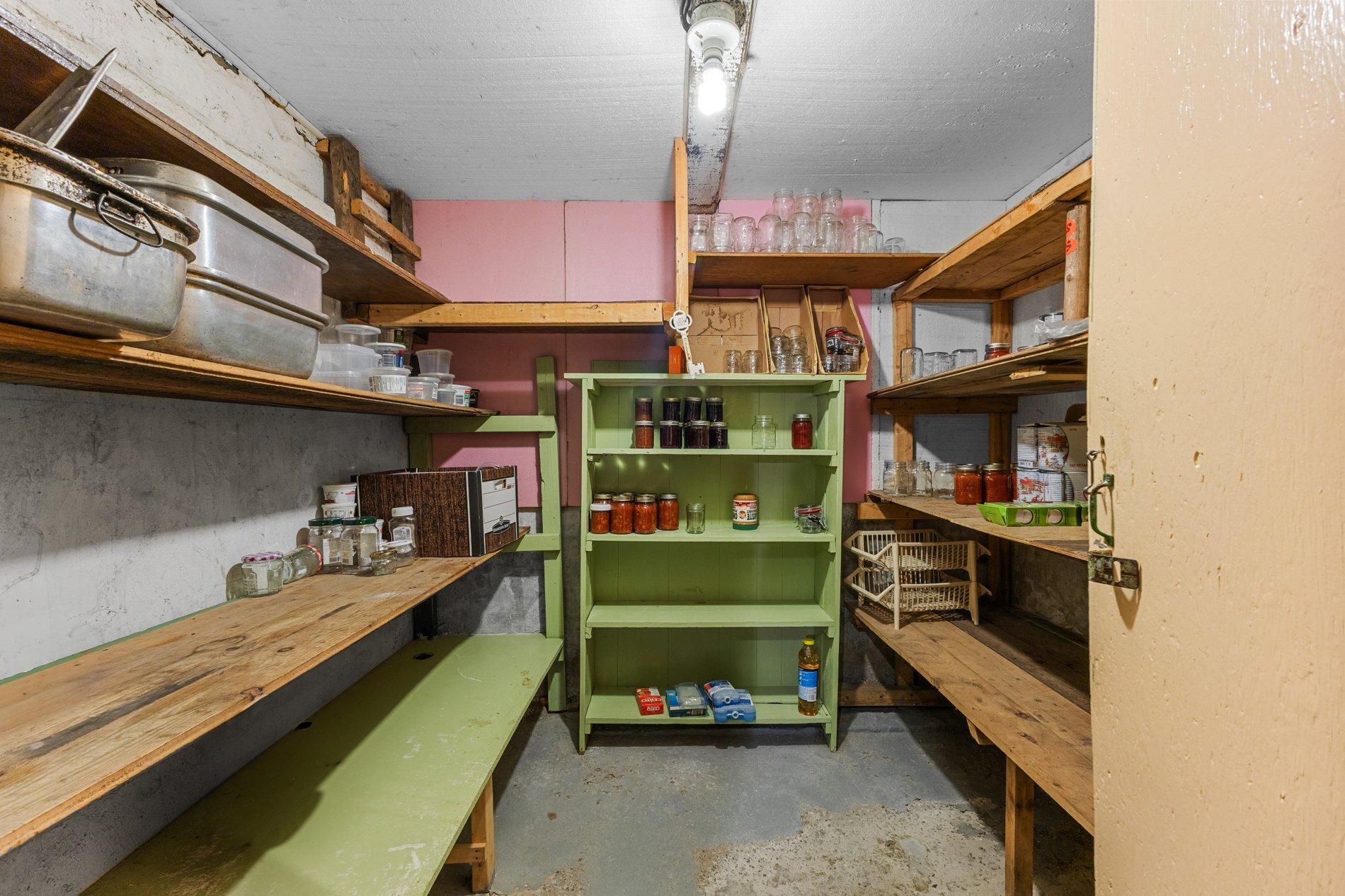 









42


Av. Bélanger

,
Montréal (LaSalle),




QC
H8R3K6

