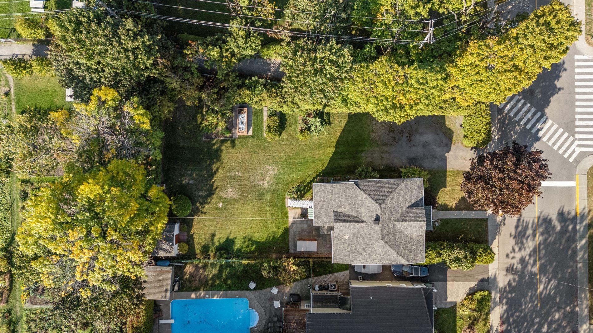 









42


Av. Bélanger

,
Montréal (LaSalle),




QC
H8R3K6


