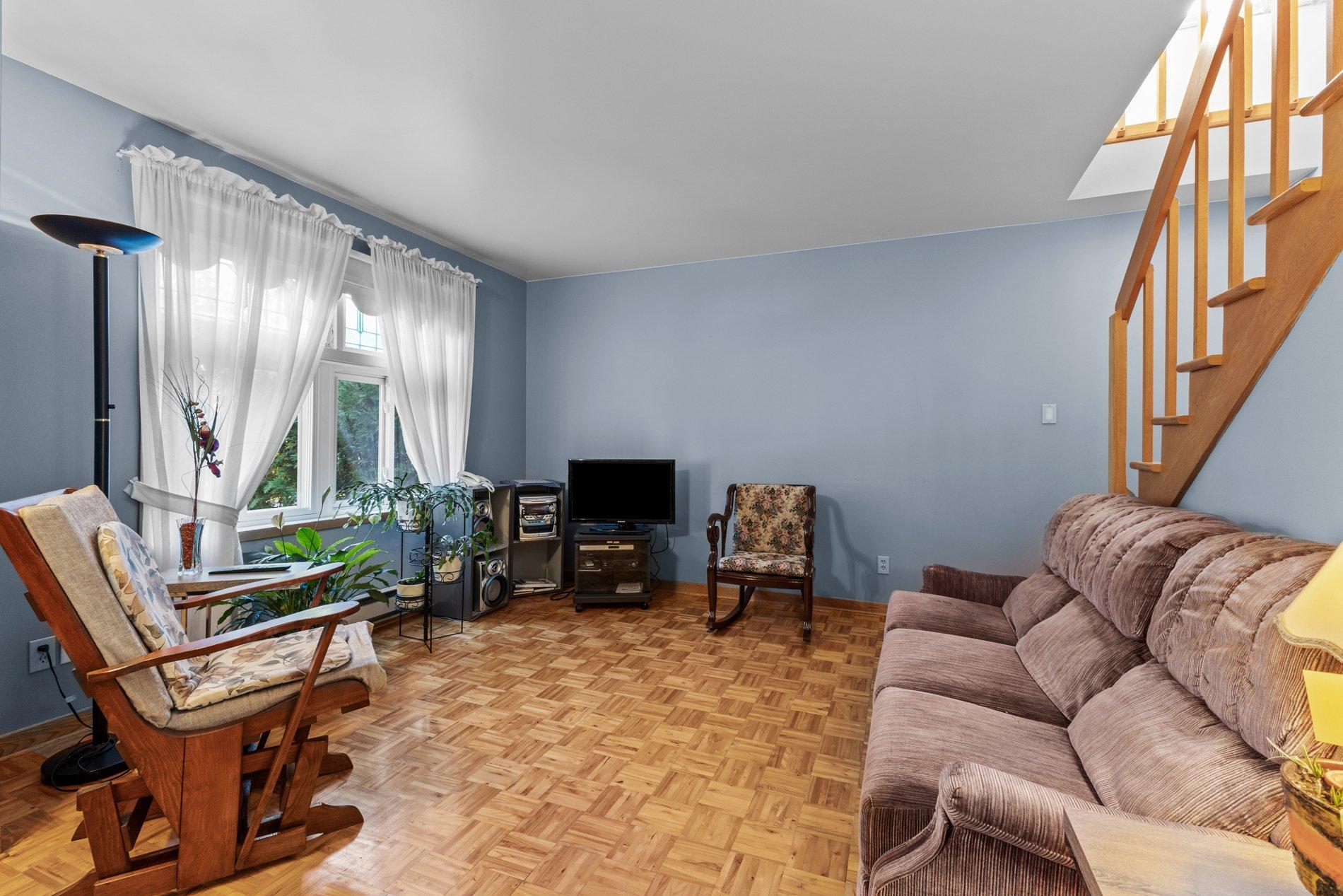 









42


Av. Bélanger

,
Montréal (LaSalle),




QC
H8R3K6


