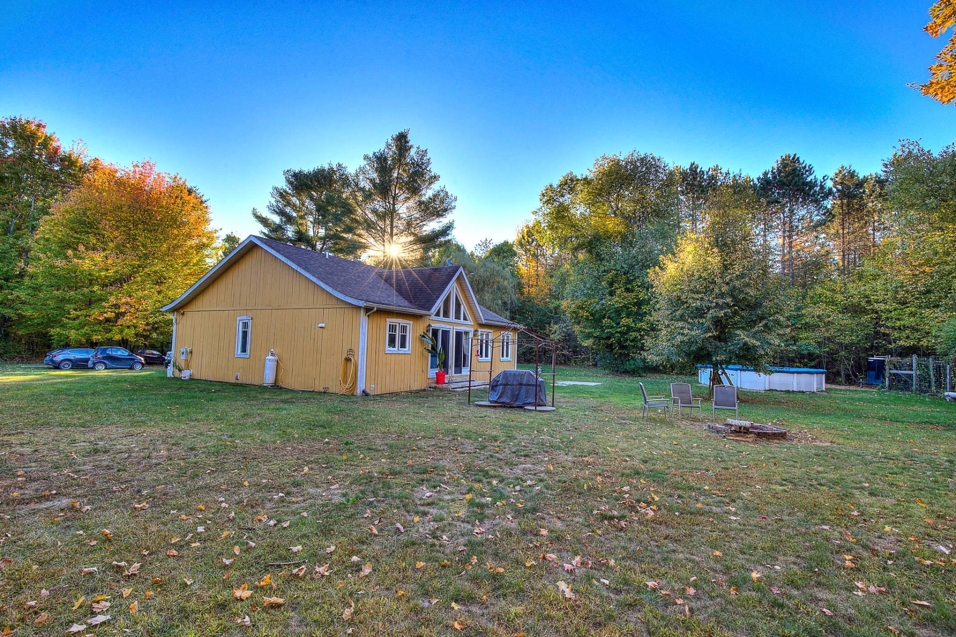 









3315


Ch. de la Rivière-du-Nord

,
Mirabel,




QC
J7N2A8

