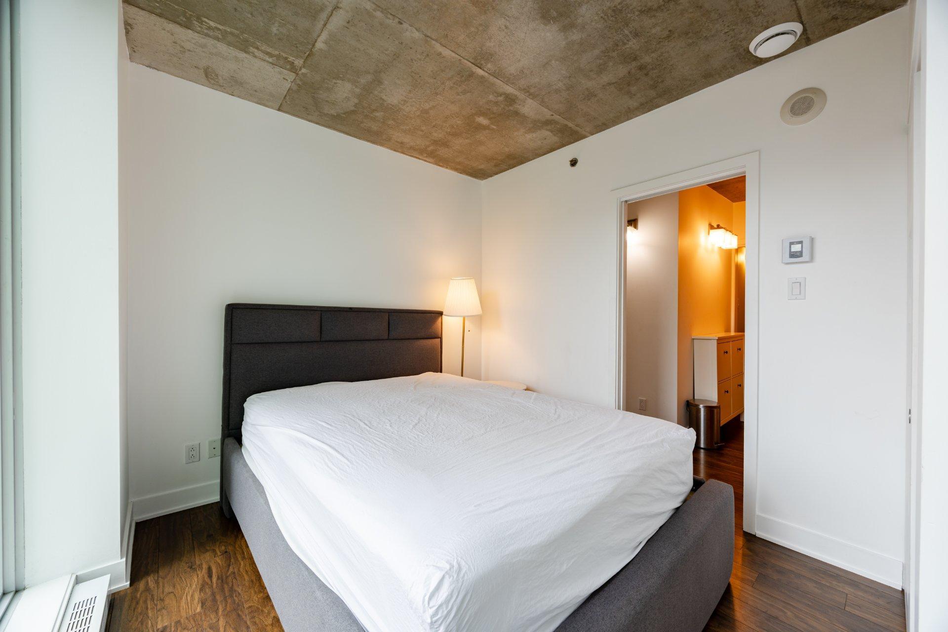 









190


Rue Murray

, 916,
Montréal (Le Sud-Ouest),




QC
H3C2C7

