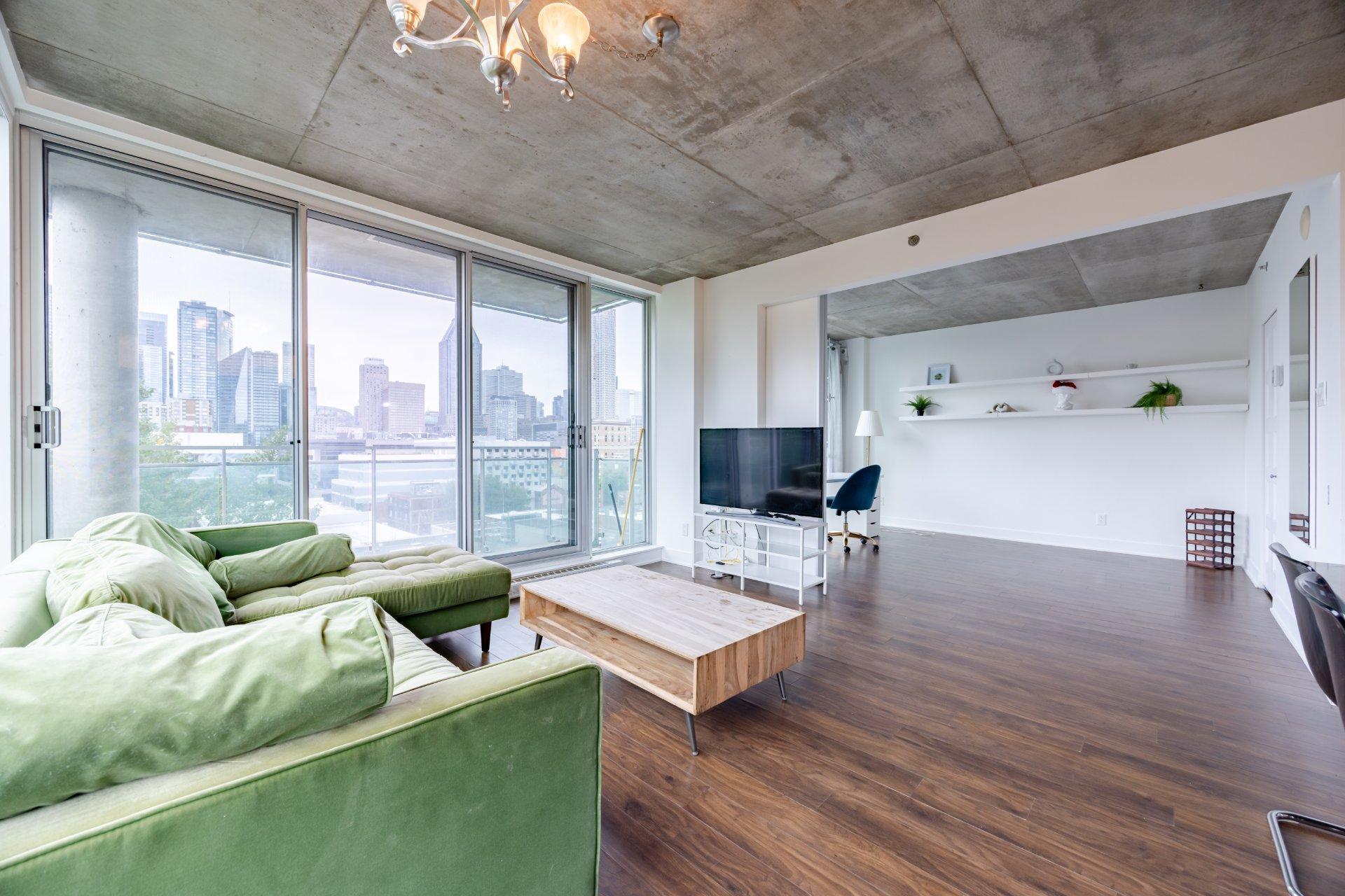 









190


Rue Murray

, 916,
Montréal (Le Sud-Ouest),




QC
H3C2C7

