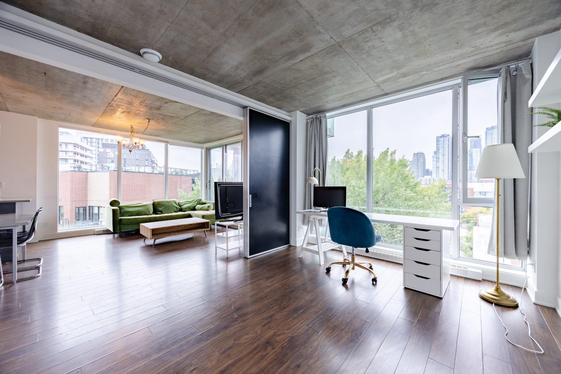 









190


Rue Murray

, 916,
Montréal (Le Sud-Ouest),




QC
H3C2C7

