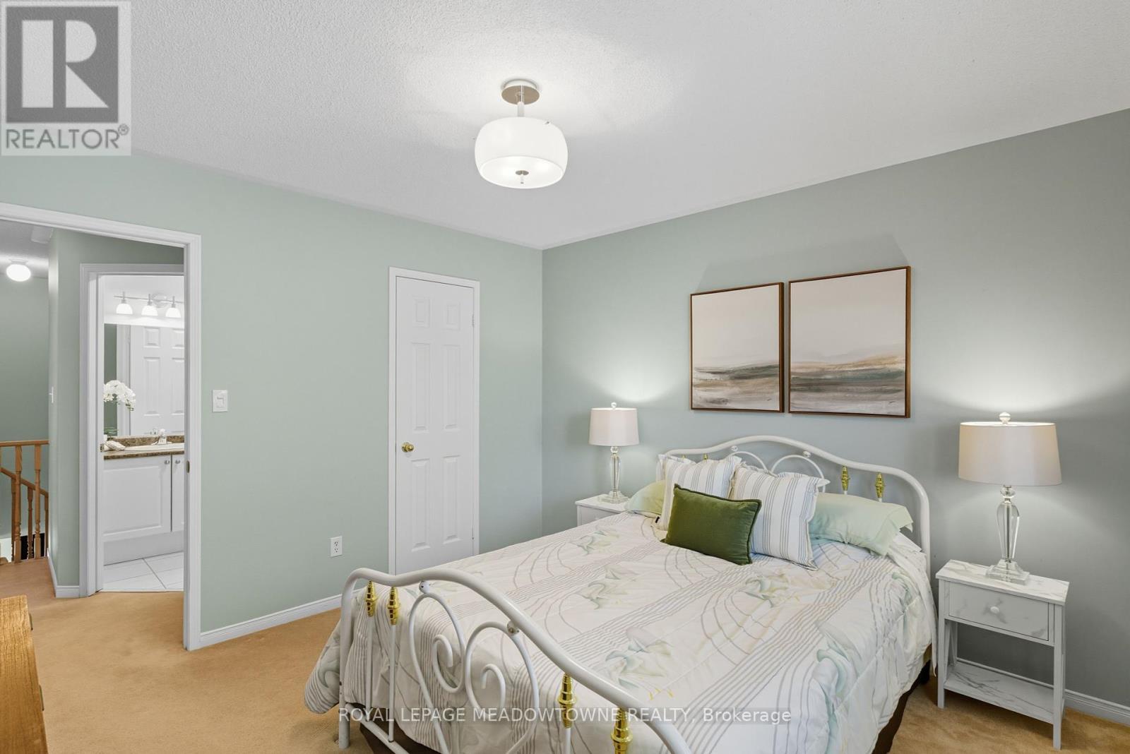 












1220 TURNER DRIVE

,
Milton,




Ontario
L9T5R6

