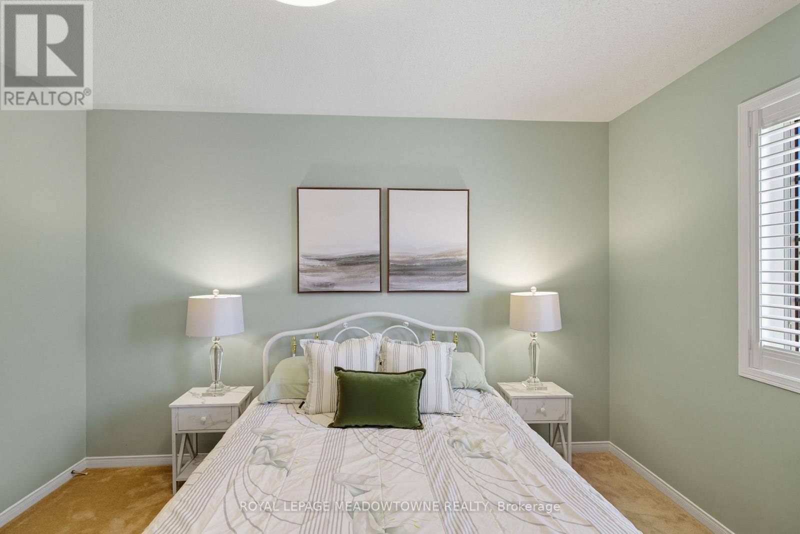 












1220 TURNER DRIVE

,
Milton,




Ontario
L9T5R6

