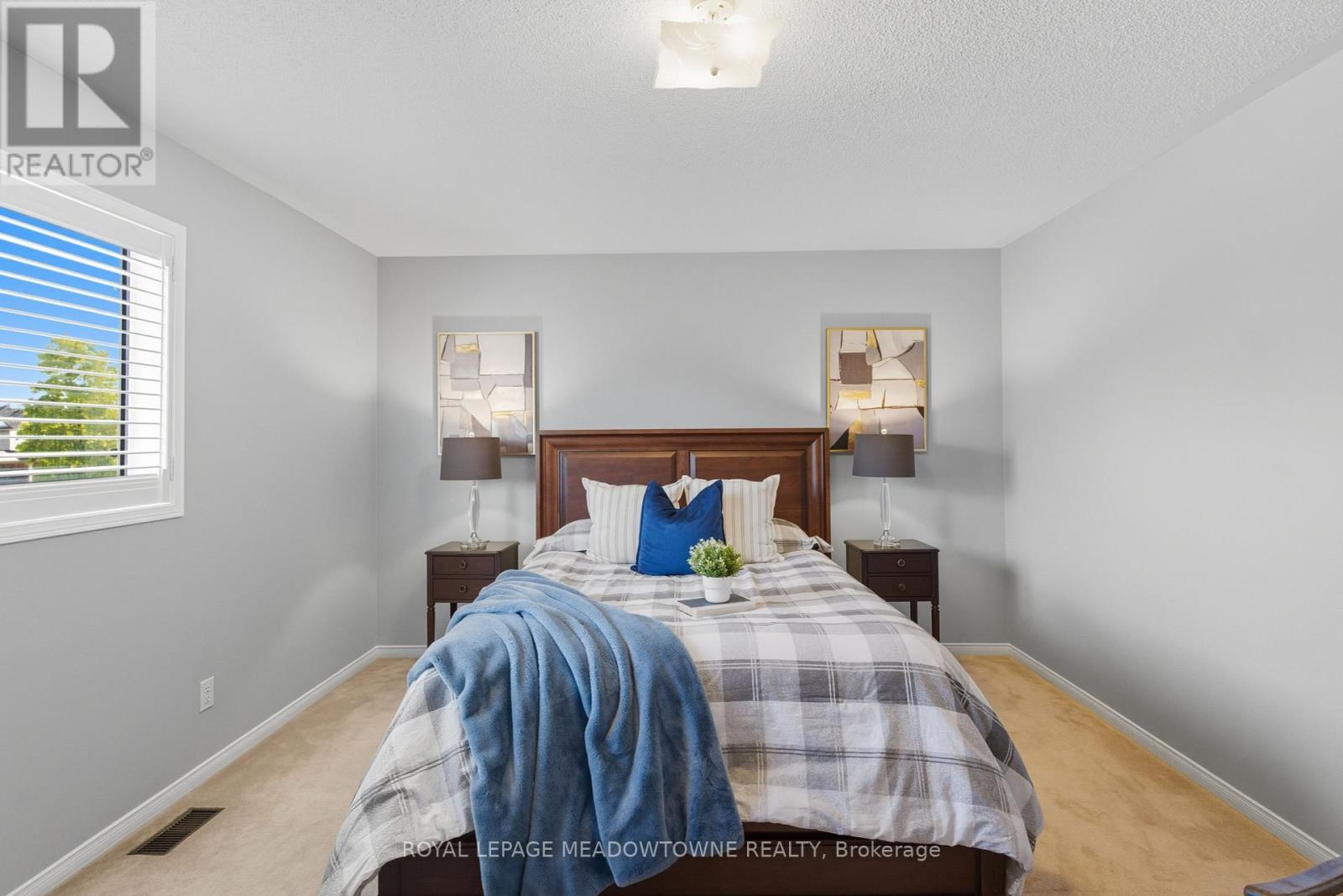 












1220 TURNER DRIVE

,
Milton,




Ontario
L9T5R6

