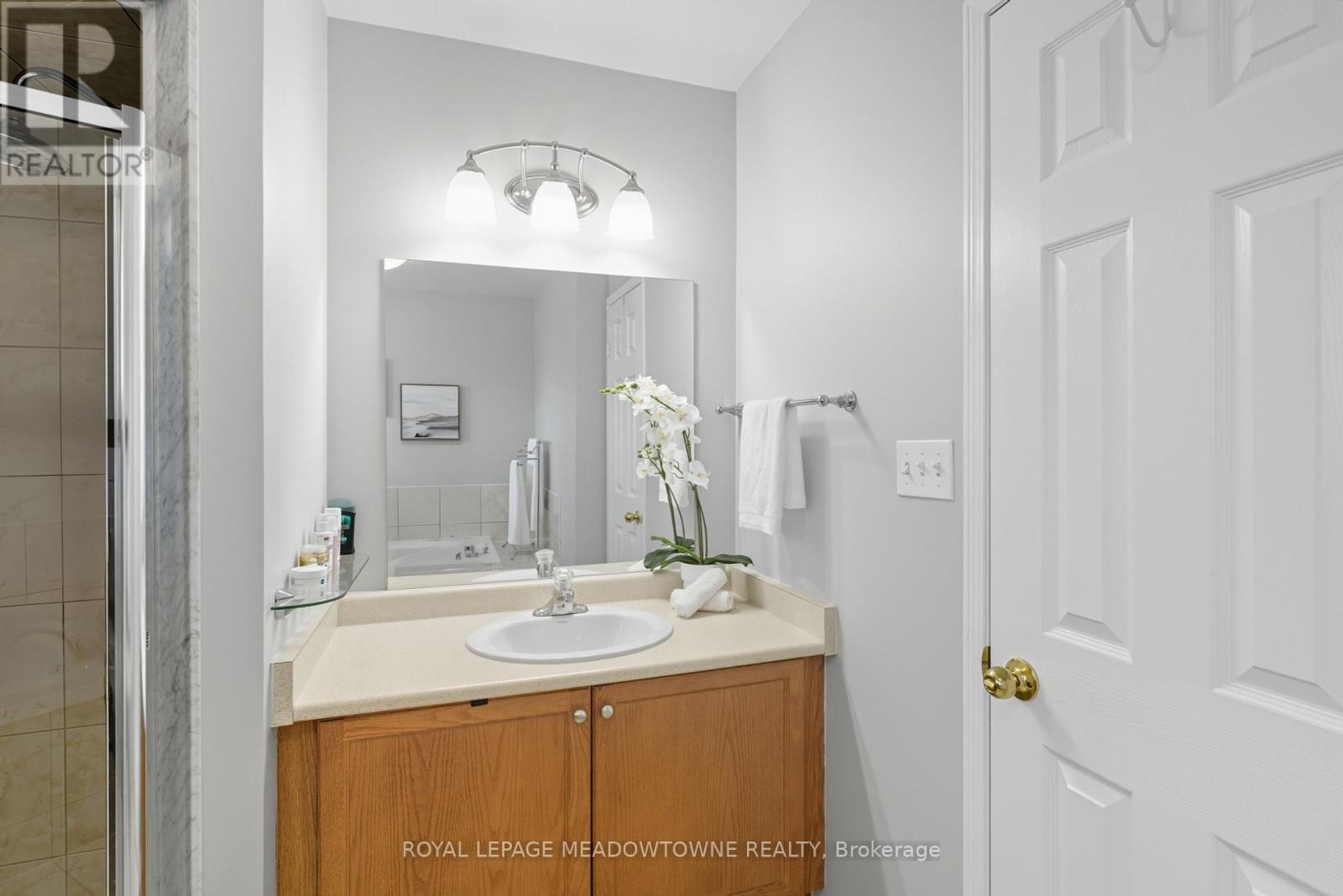 












1220 TURNER DRIVE

,
Milton,




Ontario
L9T5R6

