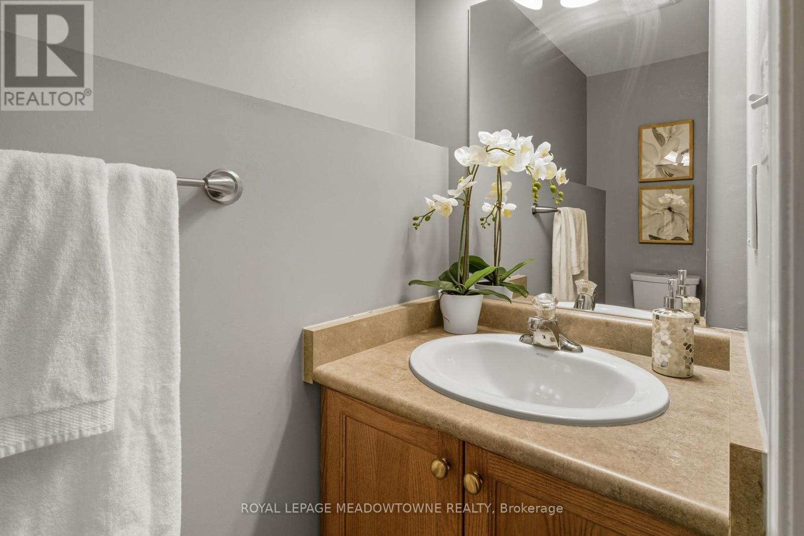 












1220 TURNER DRIVE

,
Milton,




Ontario
L9T5R6

