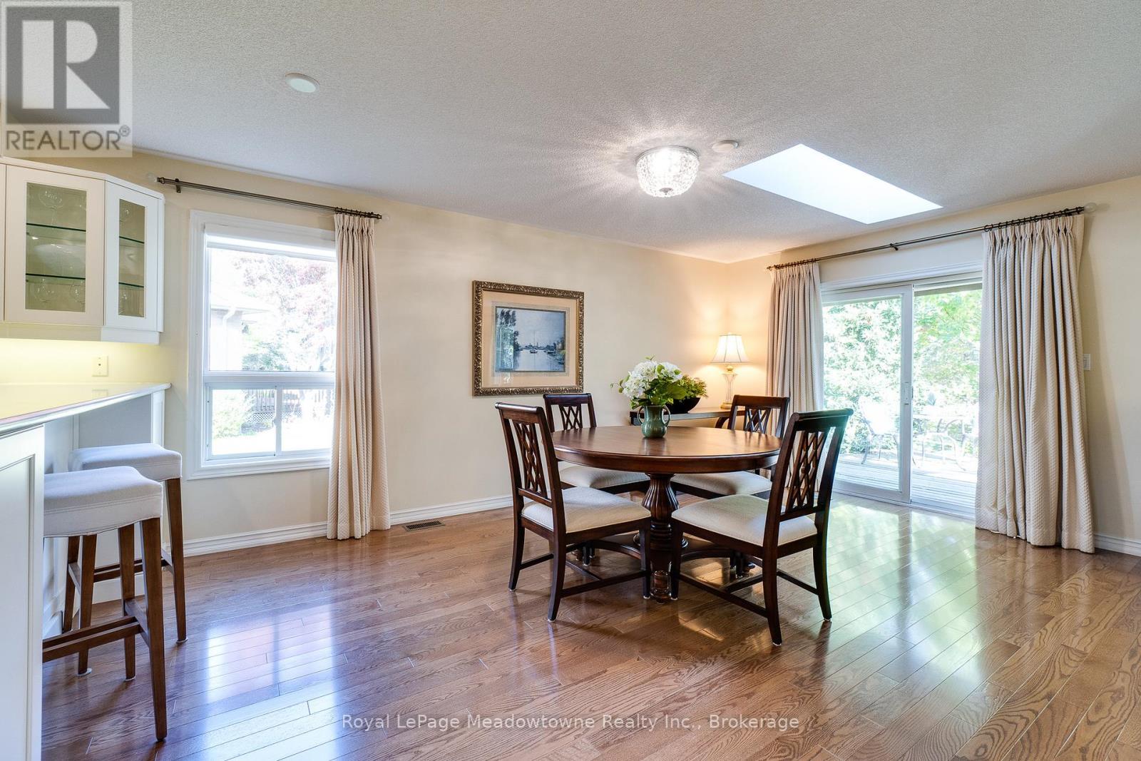 












20 ARBORDALE WALK

,
Guelph (Village By The Arboretum),




Ontario
N1C4X7

