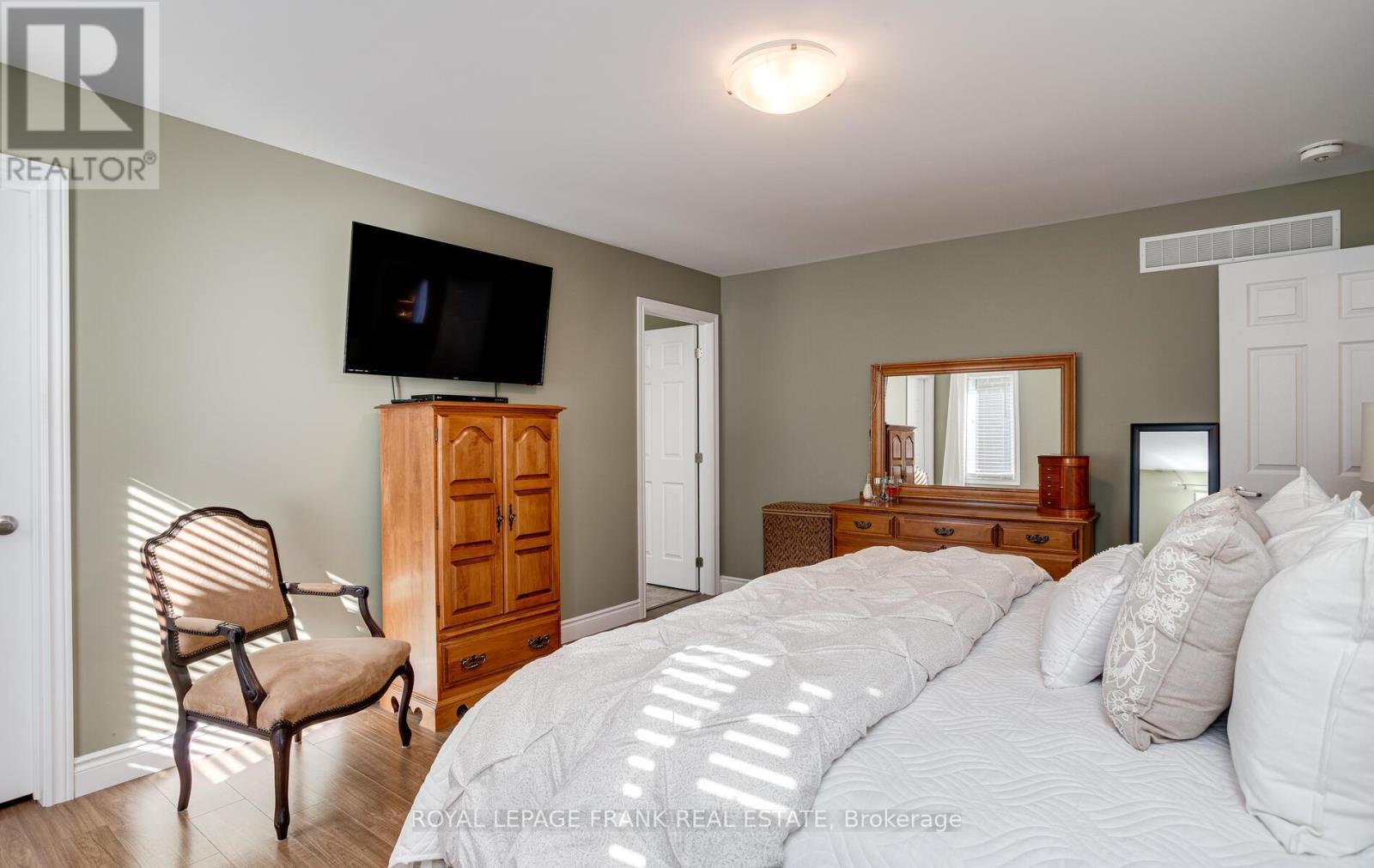 












41 CORTLAND WAY

,
Brighton,




Ontario
K0K1H0

