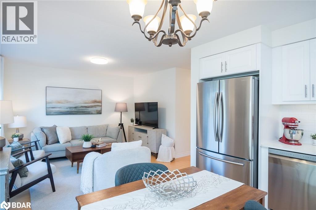 












698 EDWARDS Avenue

,
Milton,




Ontario
L9T6B4

