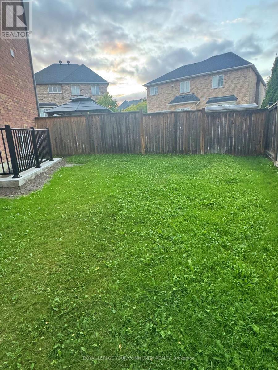 












BASEMENT - 8 SPEIGHT COURT

,
Ajax,




Ontario
L1Z0C2

