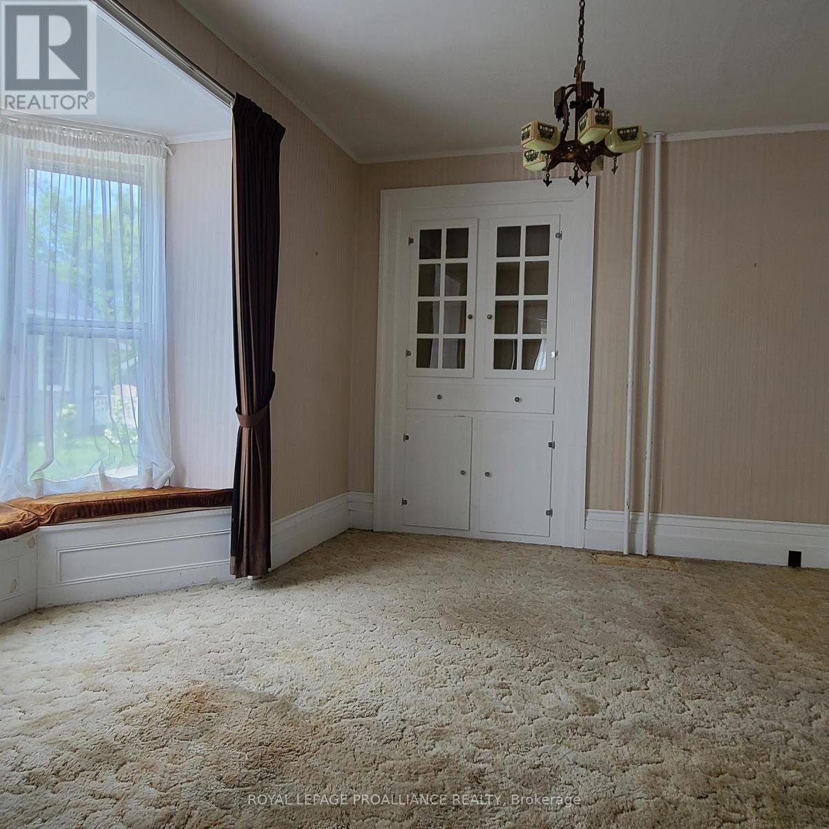 












634 HENRY STREET W

,
Prescott,




Ontario
K0E1T0

