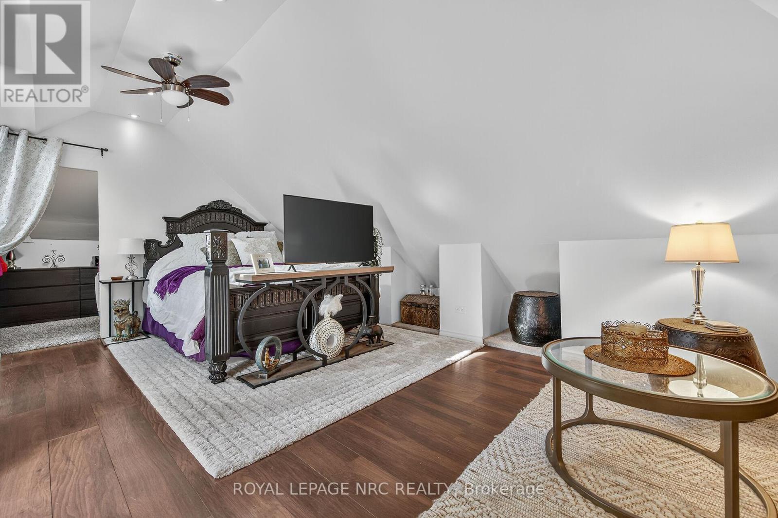 












199 WEST 2ND STREET

,
Hamilton,




Ontario
L9C3G2

