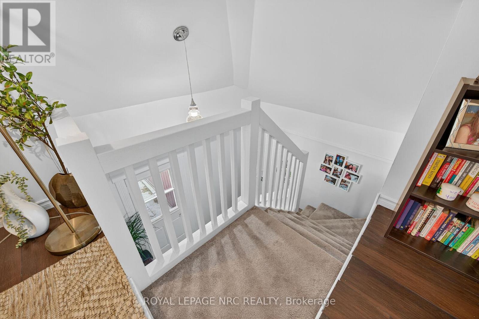 












199 WEST 2ND STREET

,
Hamilton,




Ontario
L9C3G2

