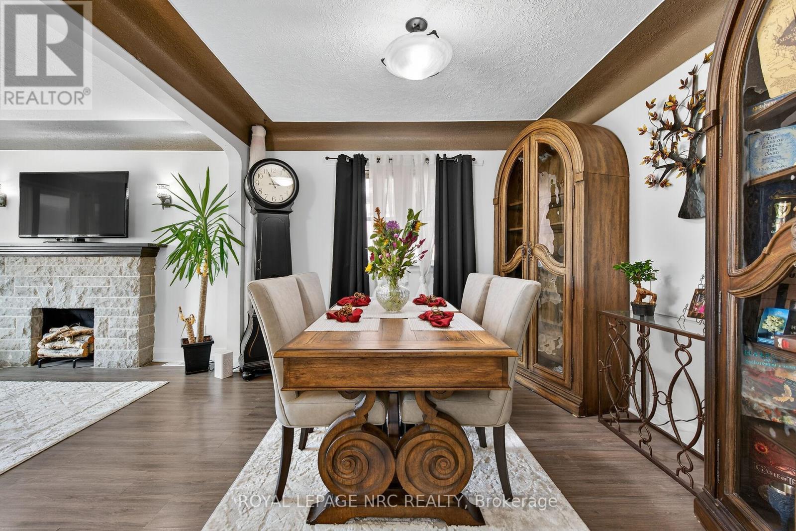 












199 WEST 2ND STREET

,
Hamilton,




Ontario
L9C3G2

