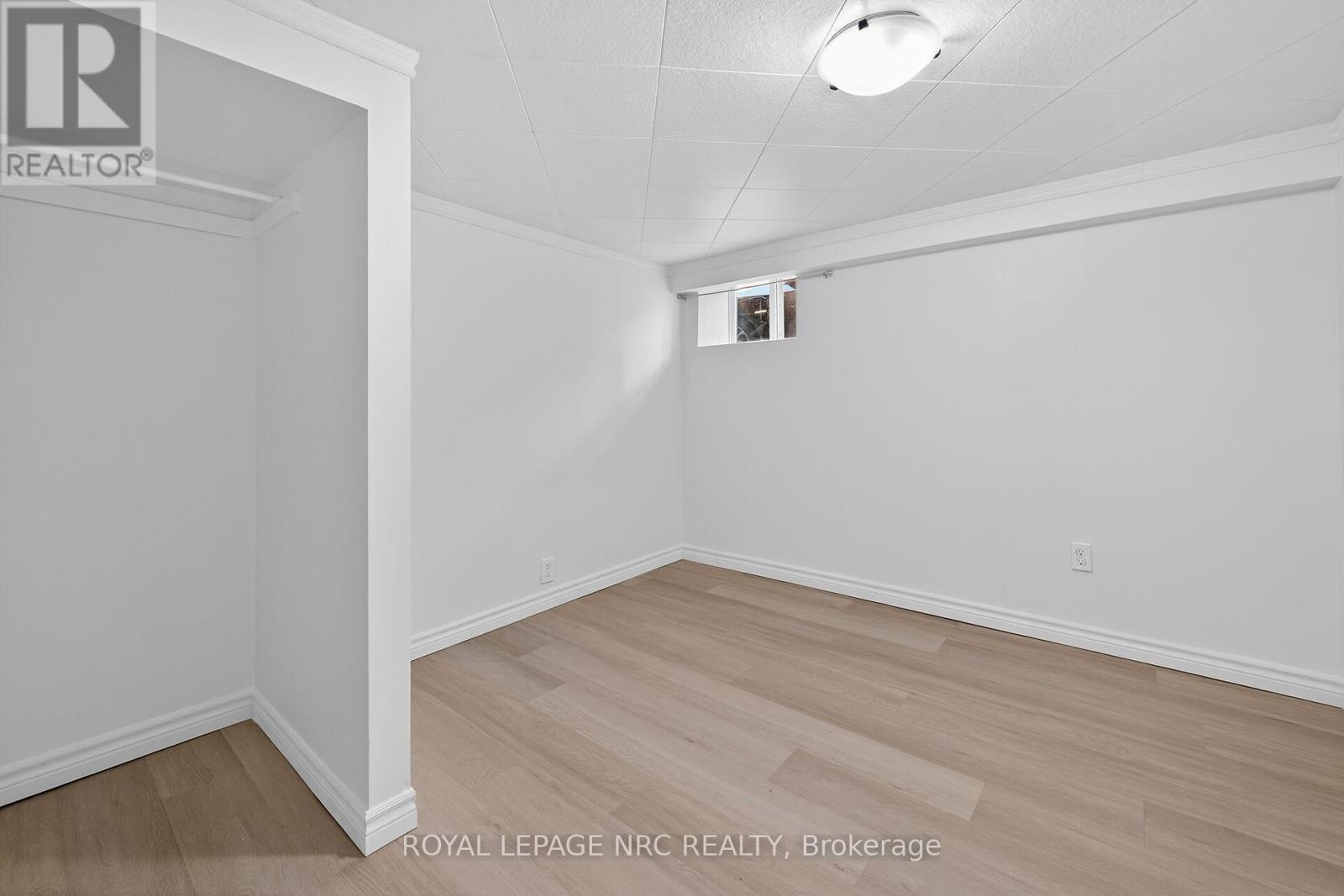 












199 WEST 2ND STREET

,
Hamilton,




Ontario
L9C3G2

