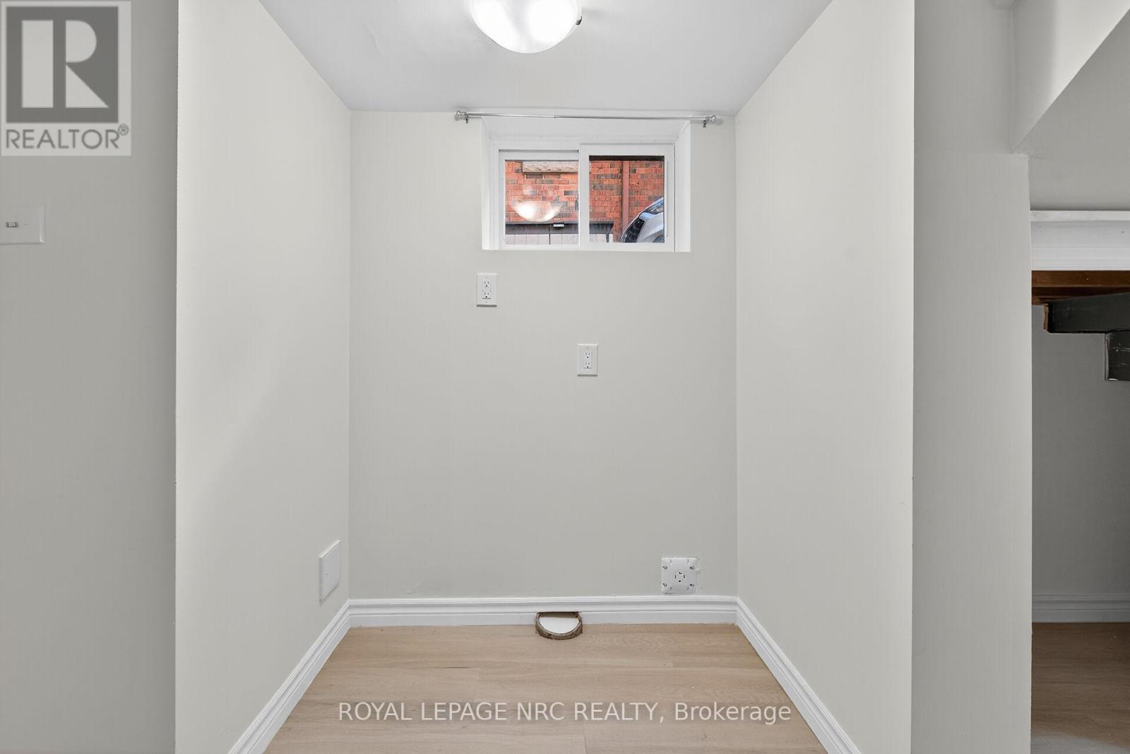 












199 WEST 2ND STREET

,
Hamilton,




Ontario
L9C3G2

