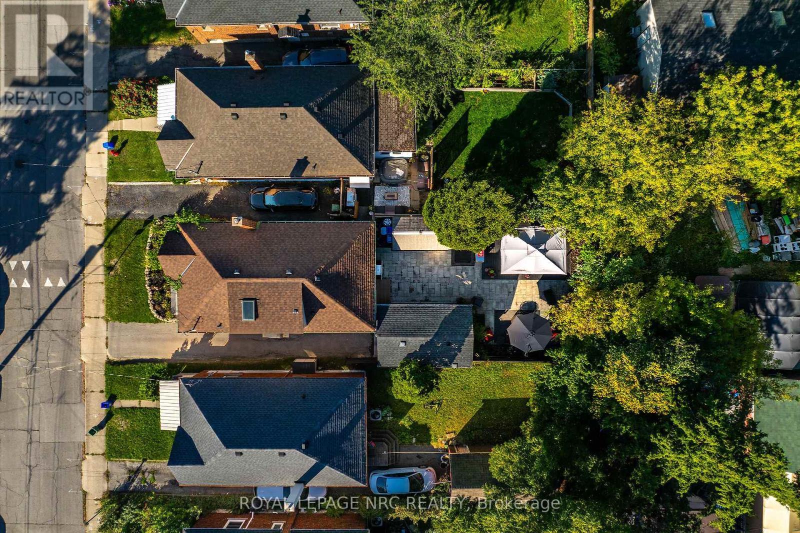 












199 WEST 2ND STREET

,
Hamilton,




Ontario
L9C3G2

