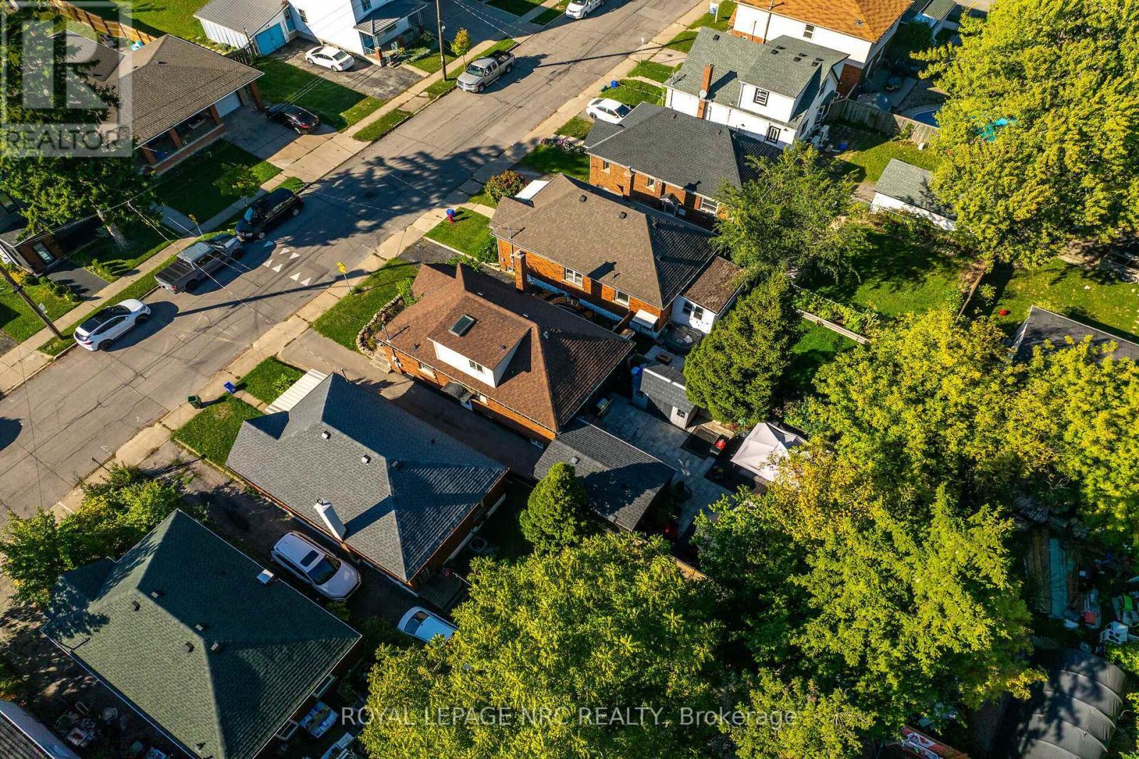 












199 WEST 2ND STREET

,
Hamilton,




Ontario
L9C3G2

