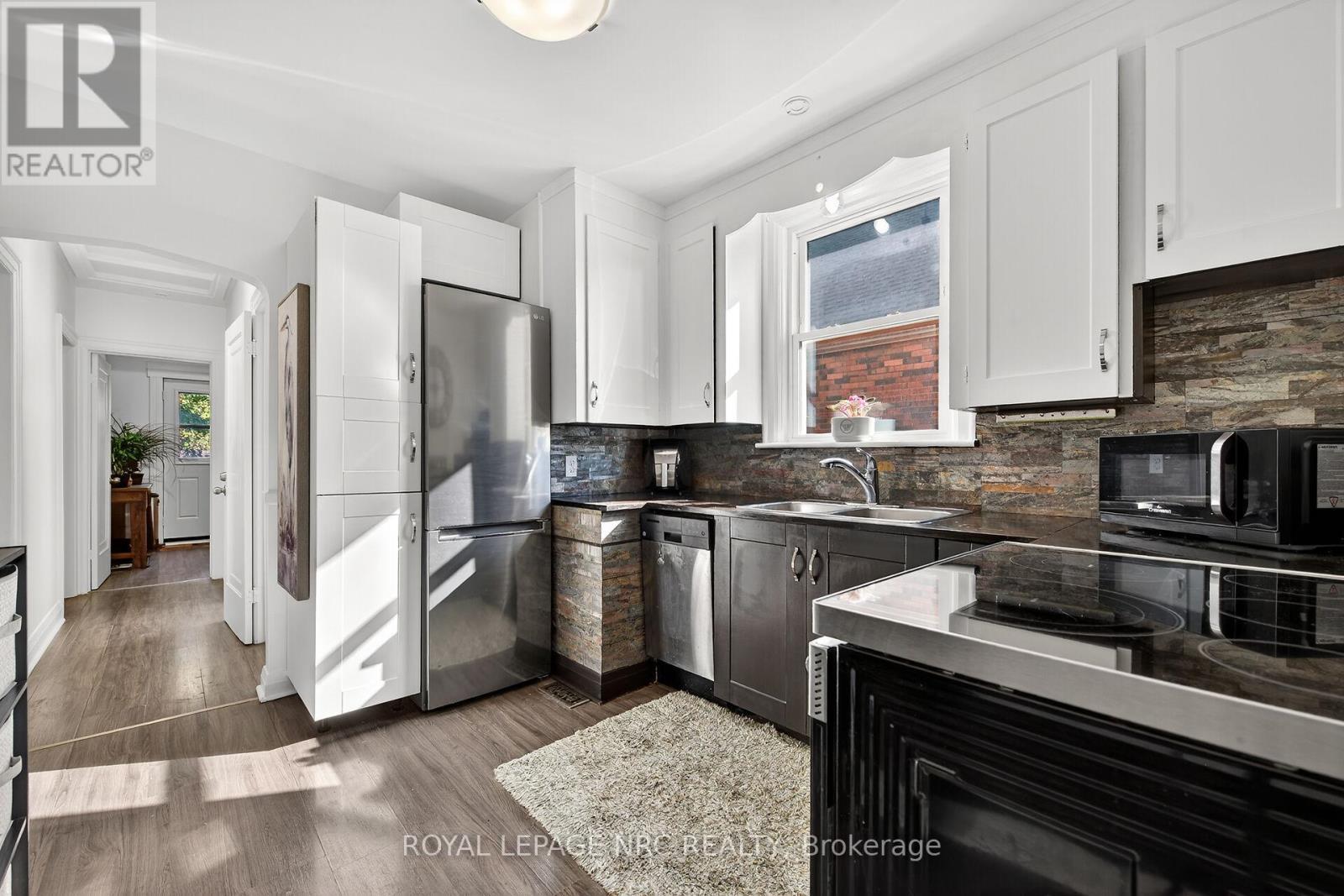 












199 WEST 2ND STREET

,
Hamilton,




Ontario
L9C3G2

