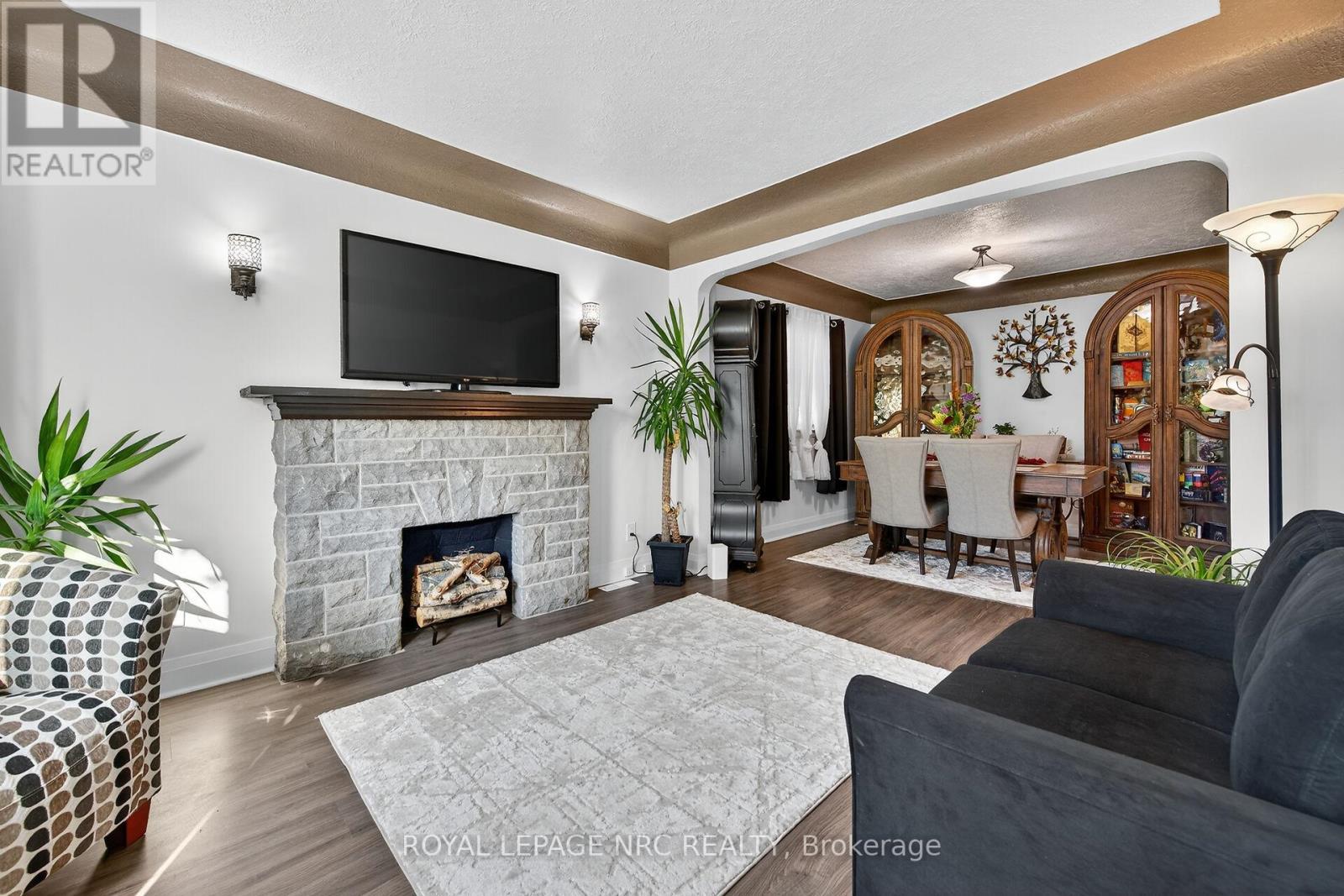 












199 WEST 2ND STREET

,
Hamilton,




Ontario
L9C3G2

