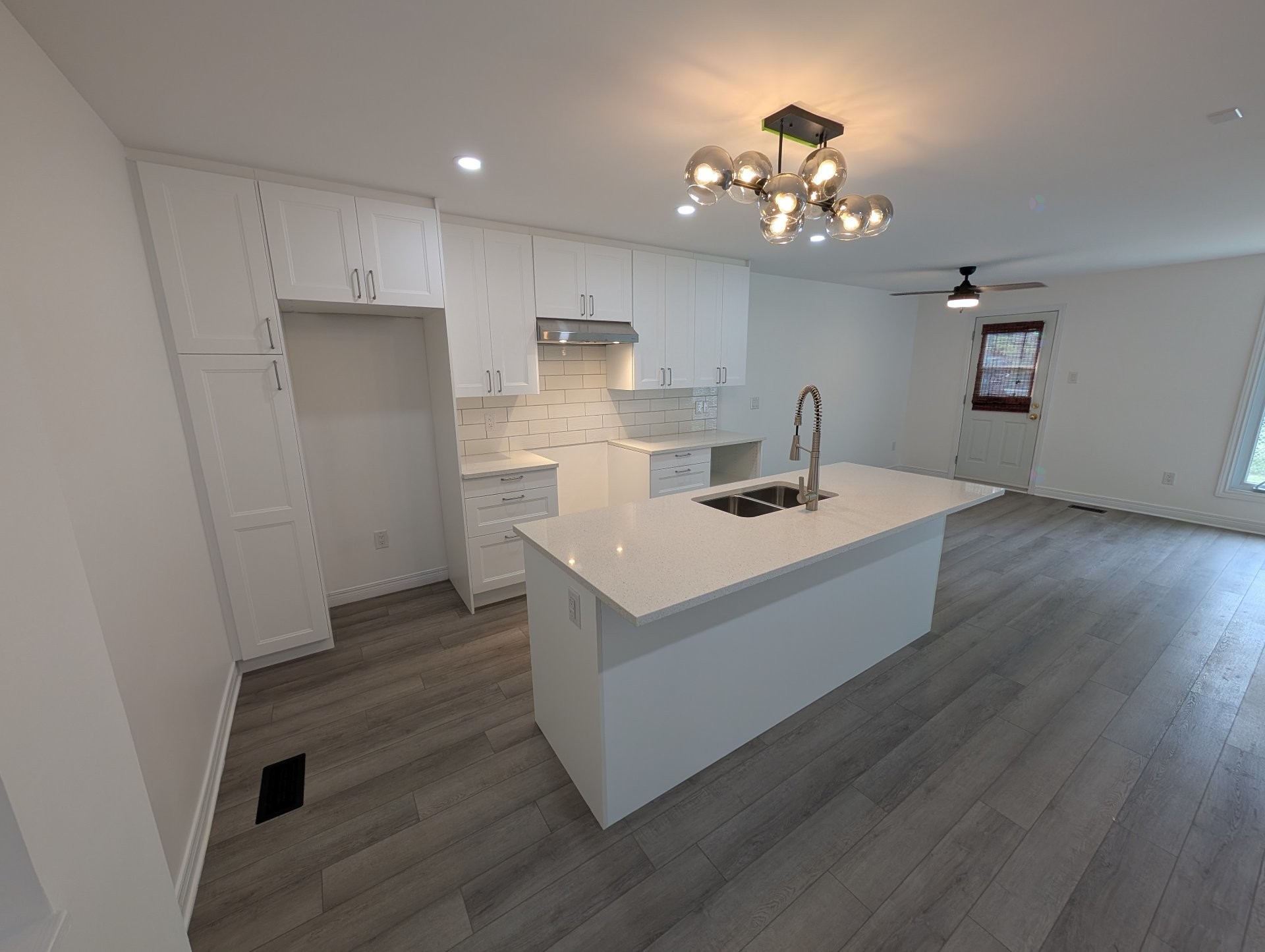 









13


Rue Conroy

,
Gatineau (Aylmer),




QC
J9H5L4

