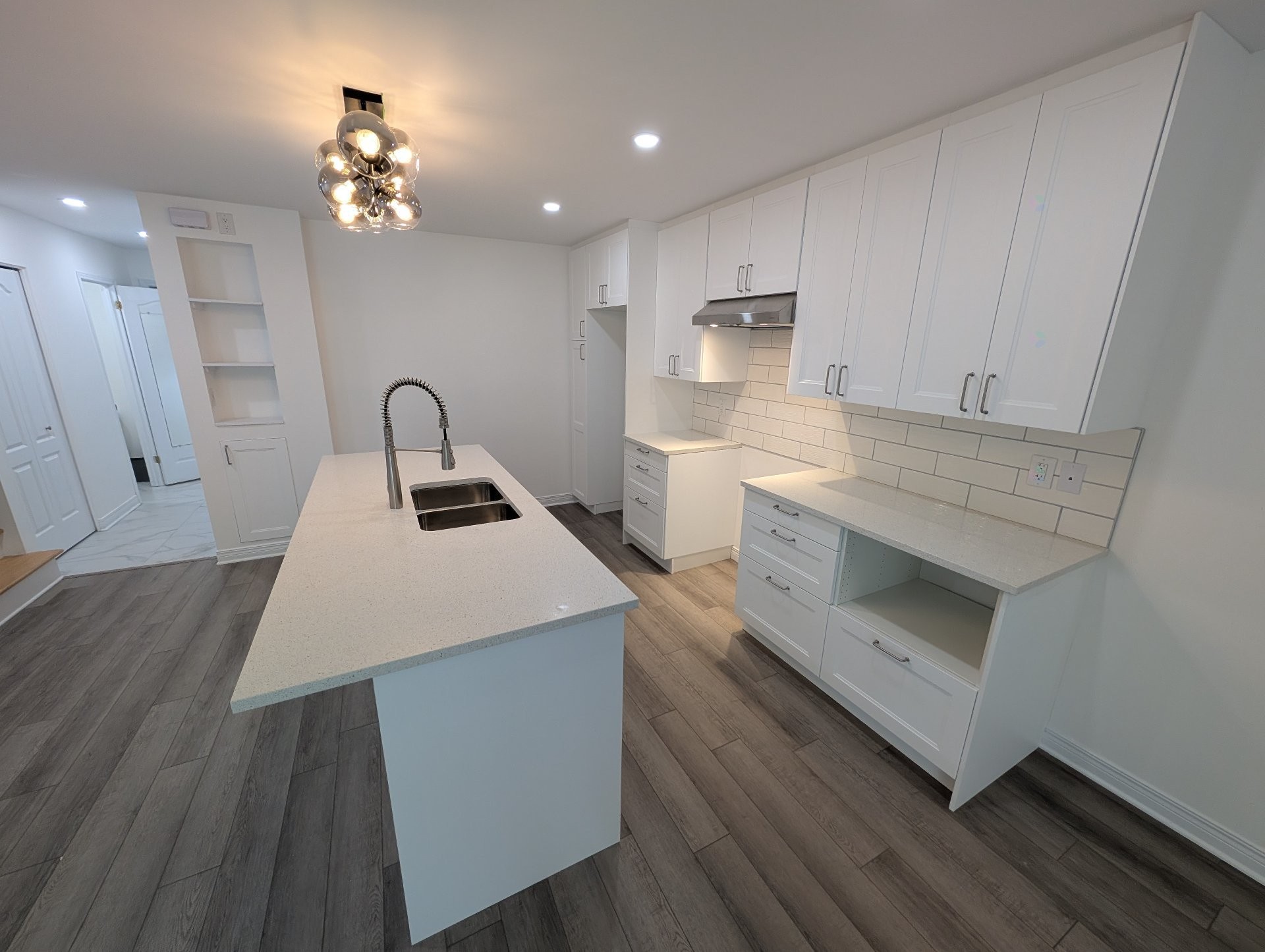 









13


Rue Conroy

,
Gatineau (Aylmer),




QC
J9H5L4

