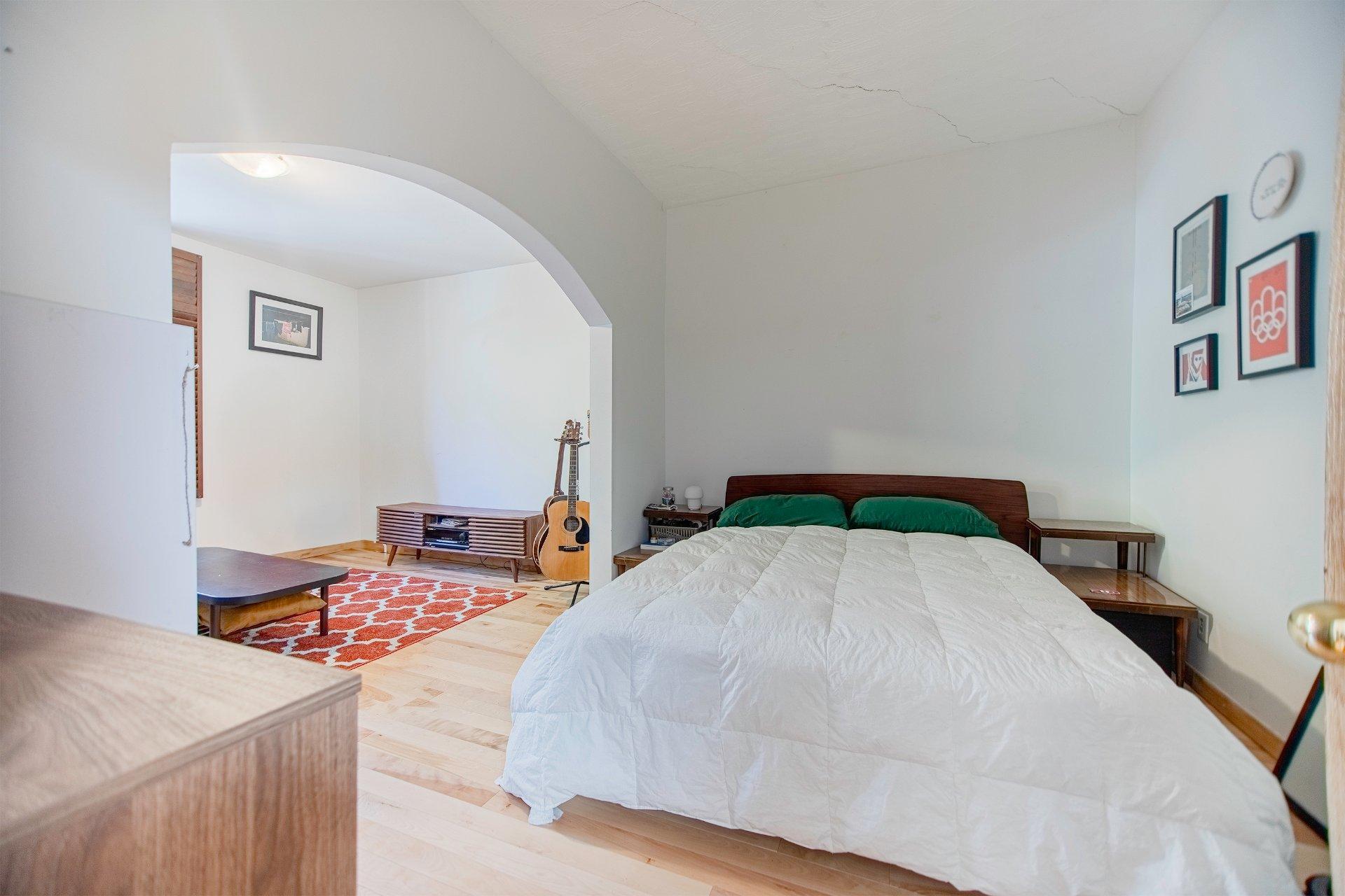 









4390

 - 4392


Rue De Lanaudière

,
Montréal (Le Plateau-Mont-Royal),




QC
H2J3P2

