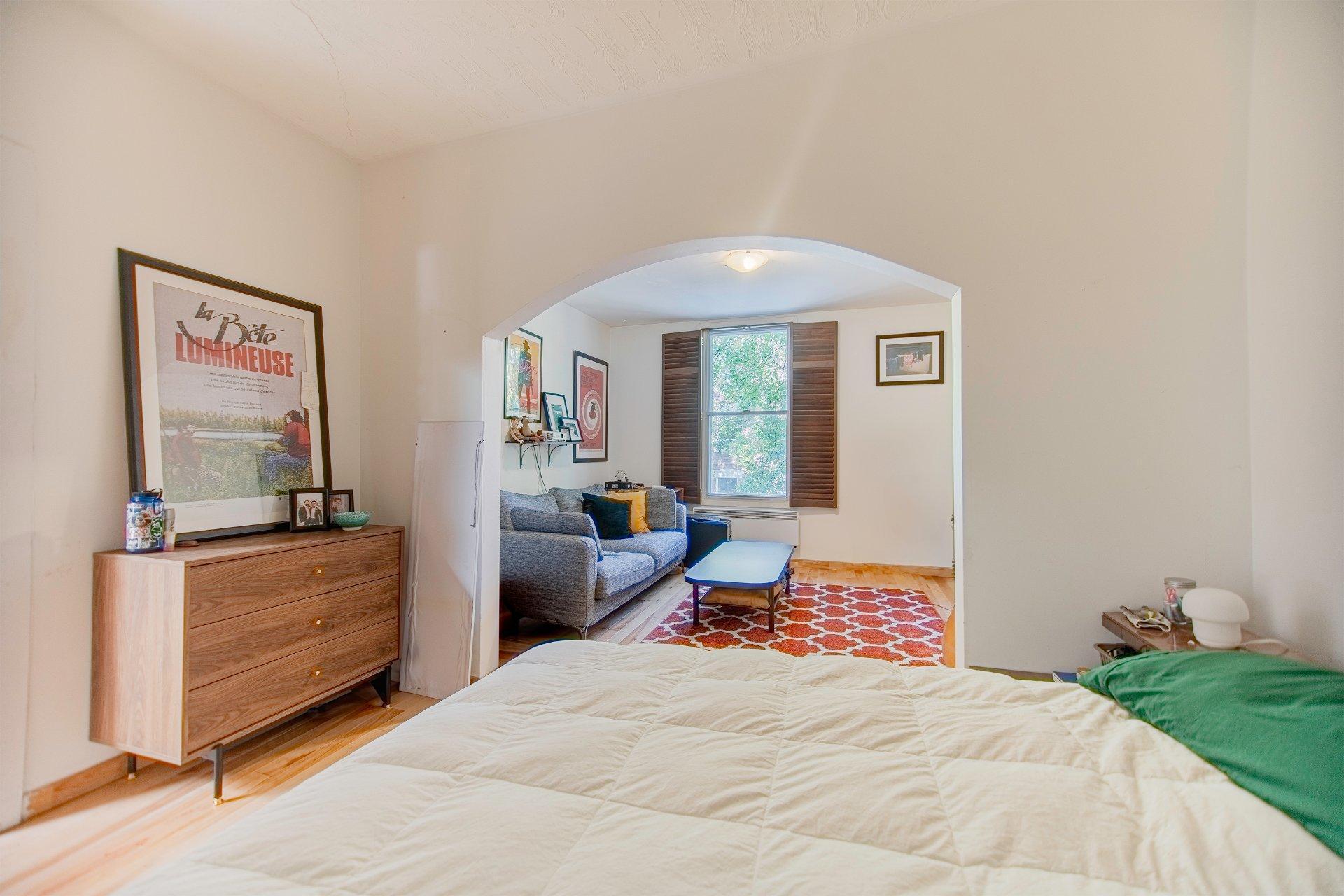 









4390

 - 4392


Rue De Lanaudière

,
Montréal (Le Plateau-Mont-Royal),




QC
H2J3P2

