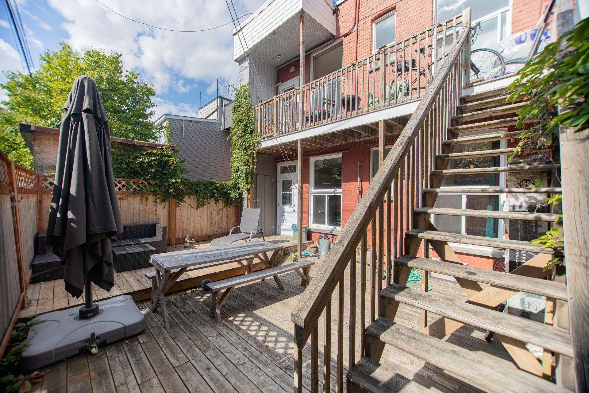 









4390

 - 4392


Rue De Lanaudière

,
Montréal (Le Plateau-Mont-Royal),




QC
H2J3P2

