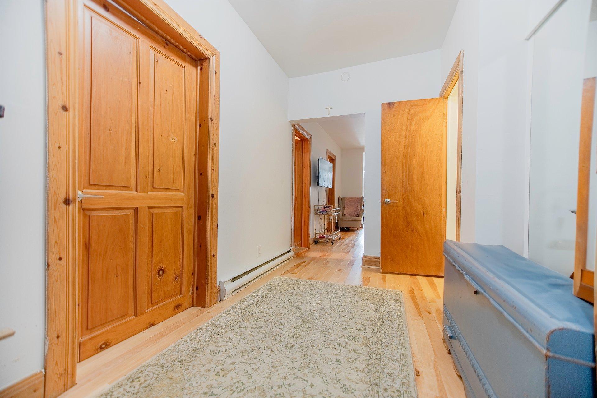 









4390

 - 4392


Rue De Lanaudière

,
Montréal (Le Plateau-Mont-Royal),




QC
H2J3P2

