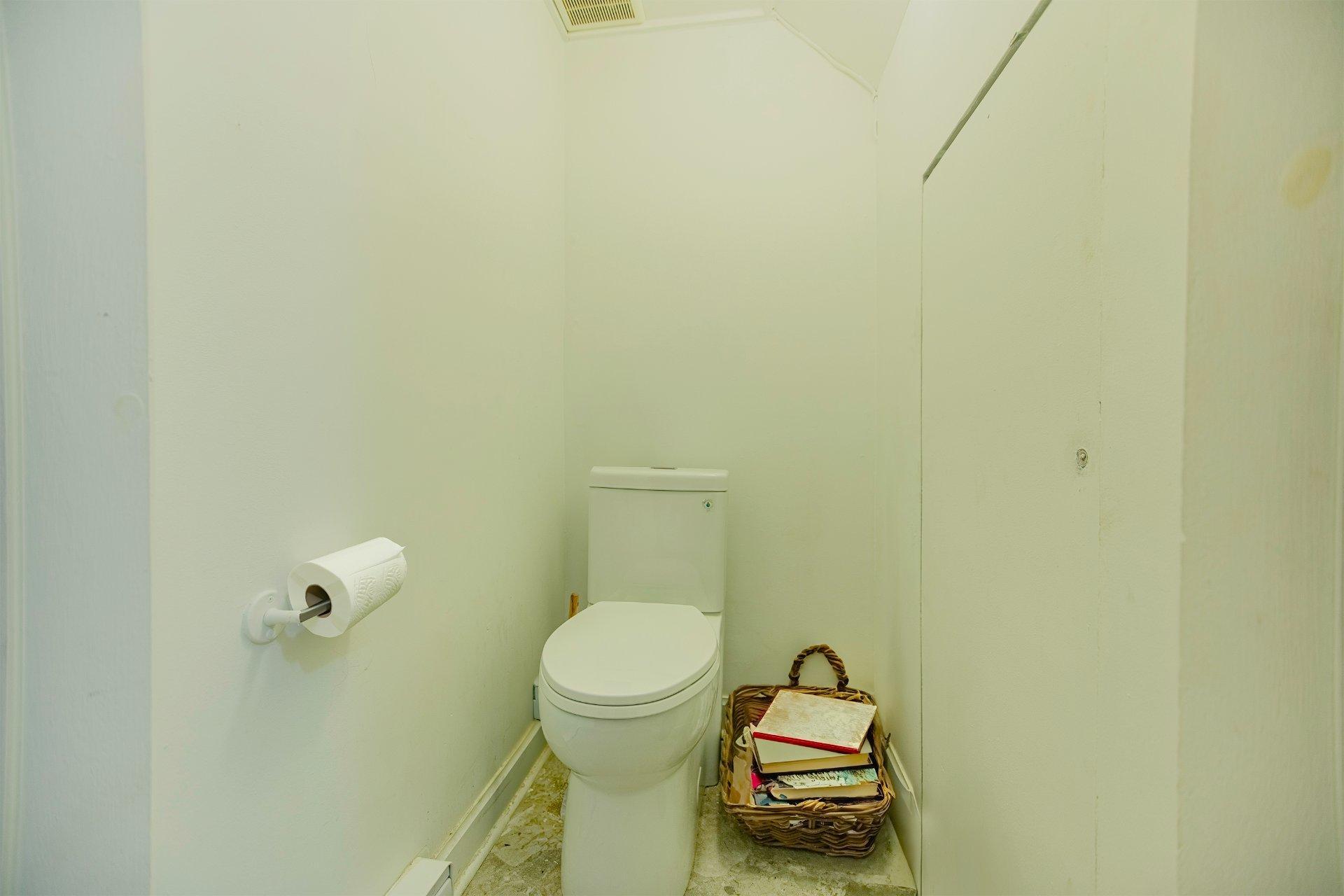 









4390

 - 4392


Rue De Lanaudière

,
Montréal (Le Plateau-Mont-Royal),




QC
H2J3P2

