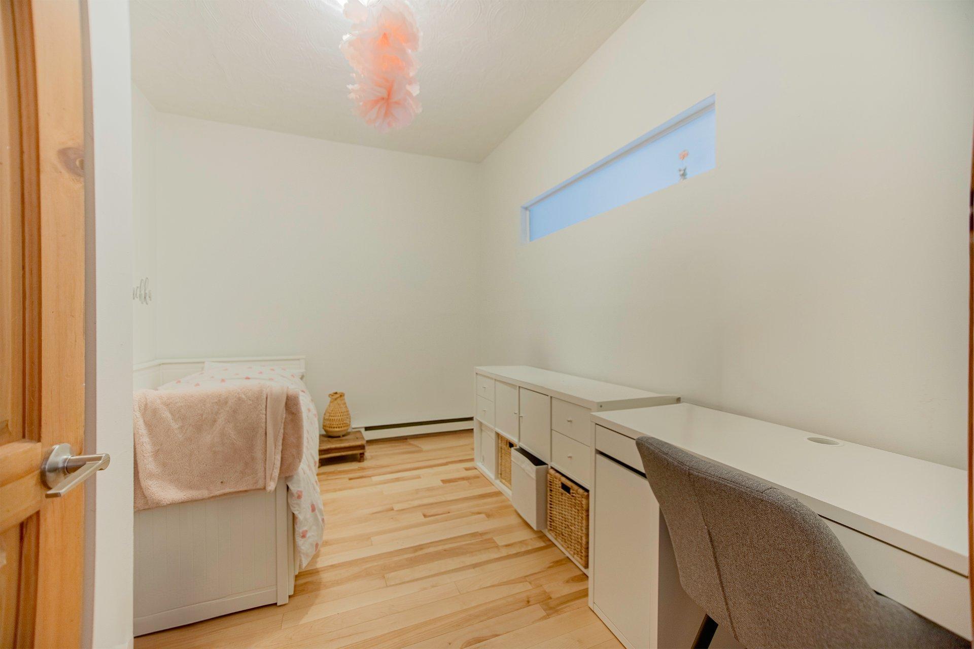 









4390

 - 4392


Rue De Lanaudière

,
Montréal (Le Plateau-Mont-Royal),




QC
H2J3P2

