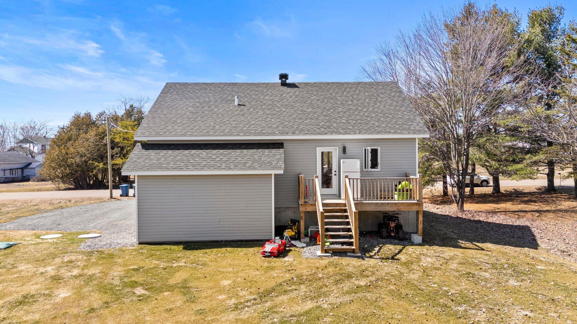 









5

 - 5Z


Mtée Crooks

,
Grenville-sur-la-Rouge,




QC
J0V1B0

