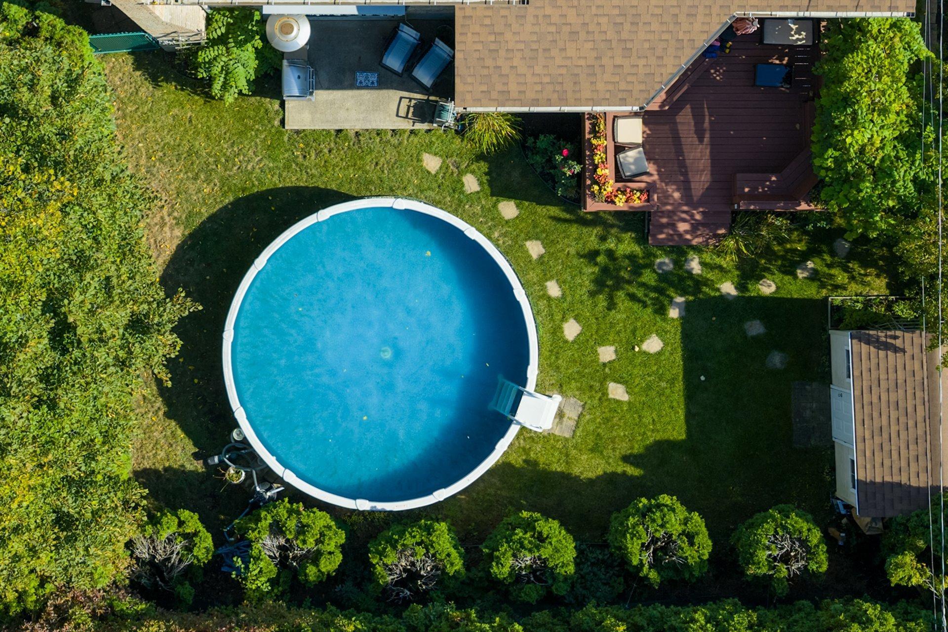 









236


Rue Acres

,
Kirkland,




QC
H9H4R2

