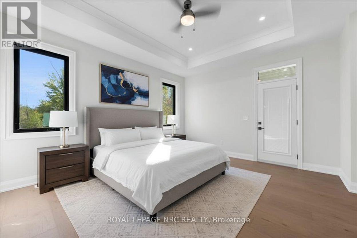 












207 FORKS ROAD

,
Welland (Dain City),




Ontario
L3B6C5

