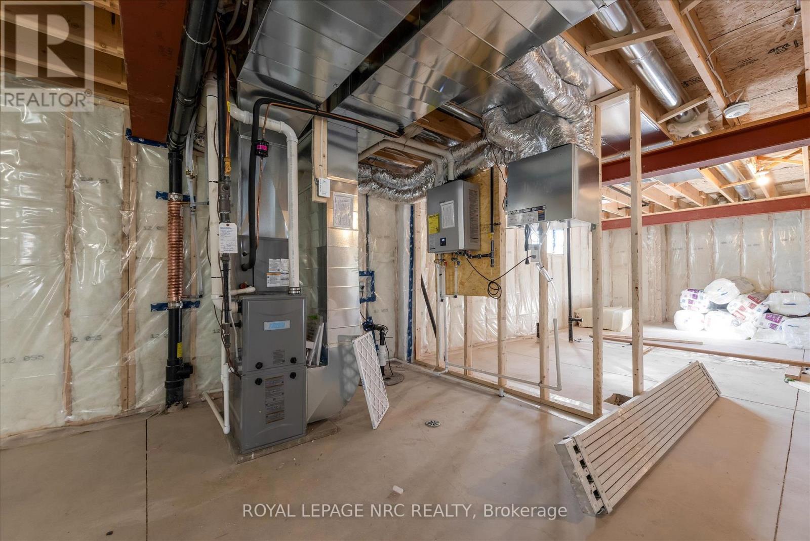 












207 FORKS ROAD

,
Welland (Dain City),




Ontario
L3B6C5

