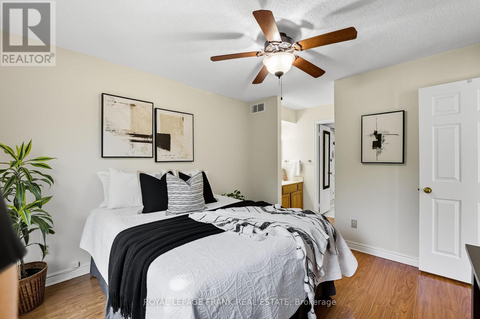 












G-10 - 1669 NASH ROAD

,
Clarington (Courtice),




Ontario
L1E1S8

