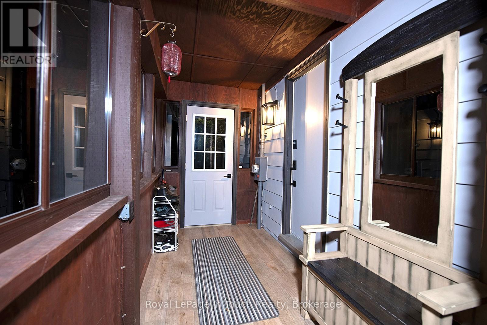 












8 CYRIL MARTIN PLACE

,
Severn (Coldwater),




Ontario
L0K1E0

