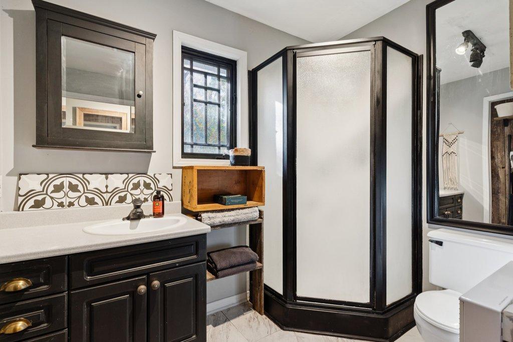 









19


Ch. McCarthy

,
Chelsea,




QC
J9B2H5

