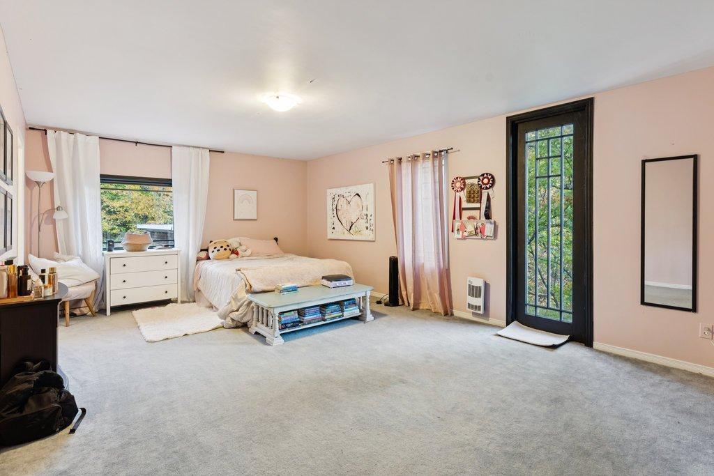 









19


Ch. McCarthy

,
Chelsea,




QC
J9B2H5

