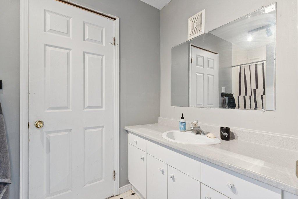 









19


Ch. McCarthy

,
Chelsea,




QC
J9B2H5

