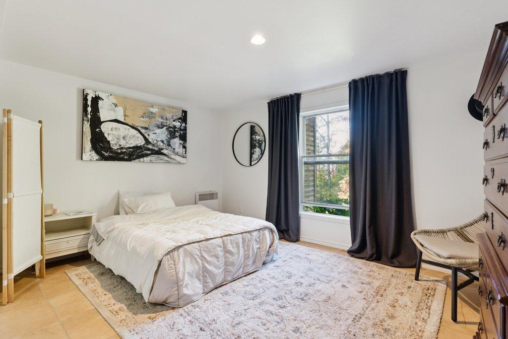 









19


Ch. McCarthy

,
Chelsea,




QC
J9B2H5

