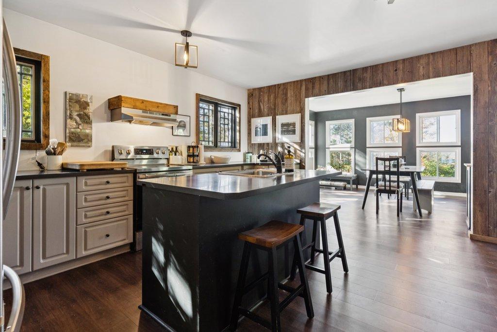 









19


Ch. McCarthy

,
Chelsea,




QC
J9B2H5

