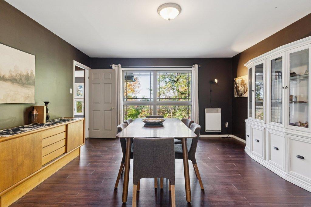 









19


Ch. McCarthy

,
Chelsea,




QC
J9B2H5

