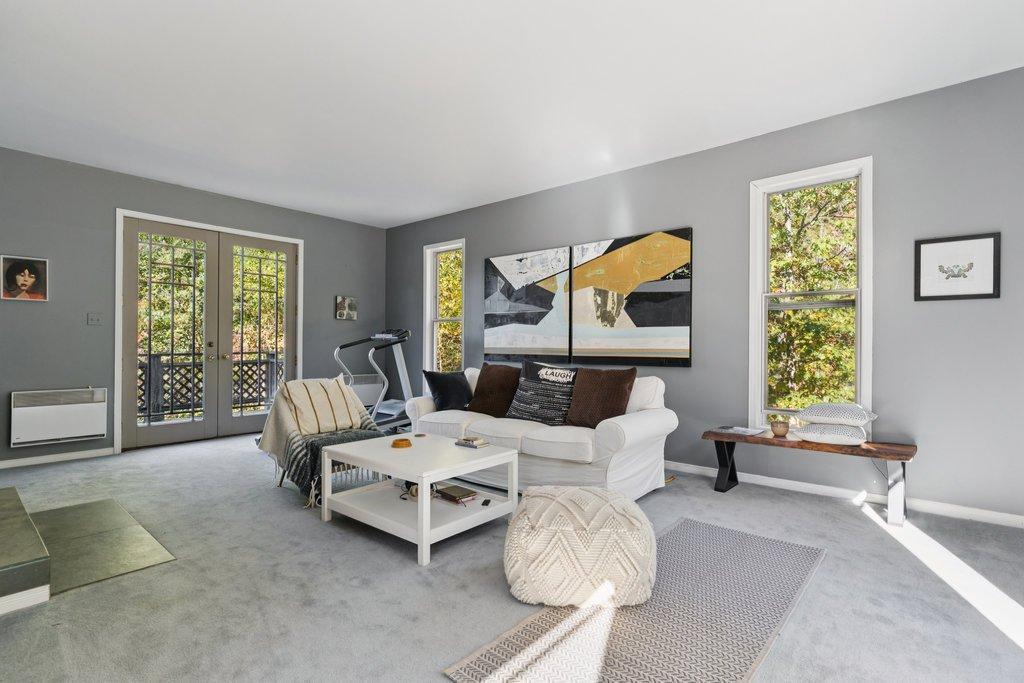 









19


Ch. McCarthy

,
Chelsea,




QC
J9B2H5

