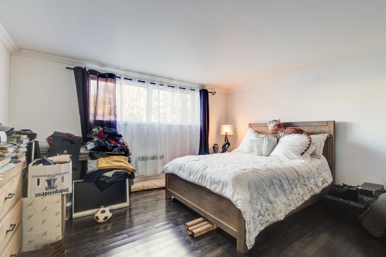 









3925


Rue Duvernay

,
Longueuil (Saint-Hubert),




QC
J3Y4H5

