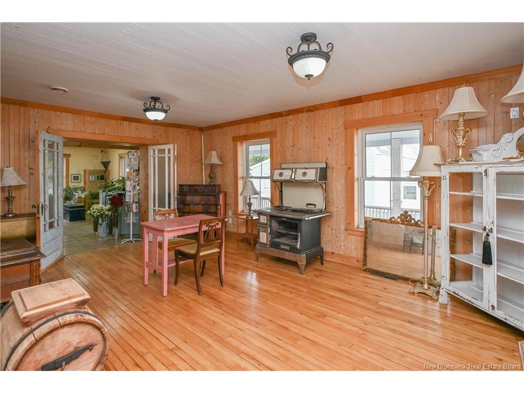 









142


Saint-Pierre E

BLVD,
Caraquet,




NB
E1W 1B1

